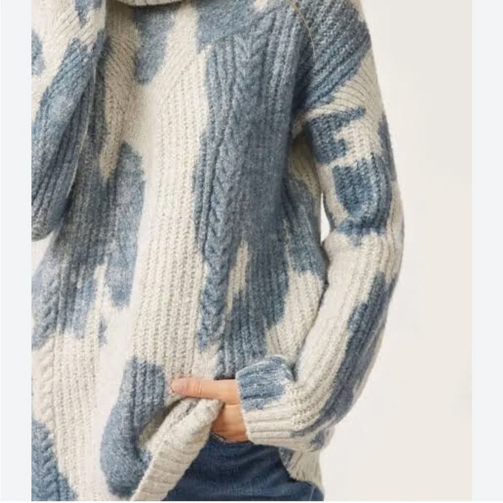 Cozy PILCRO Anthropologie Small Cowl Neck Knit Sweater - Soft Girl Aesthetic - Picture 1 of 7